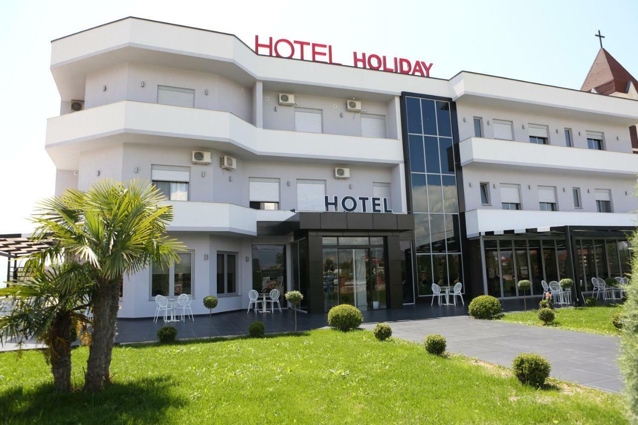 Koplik Hotel Holiday מראה חיצוני תמונה